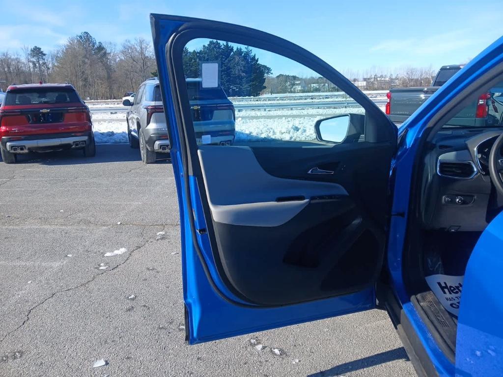 used 2024 Chevrolet Equinox car, priced at $22,991