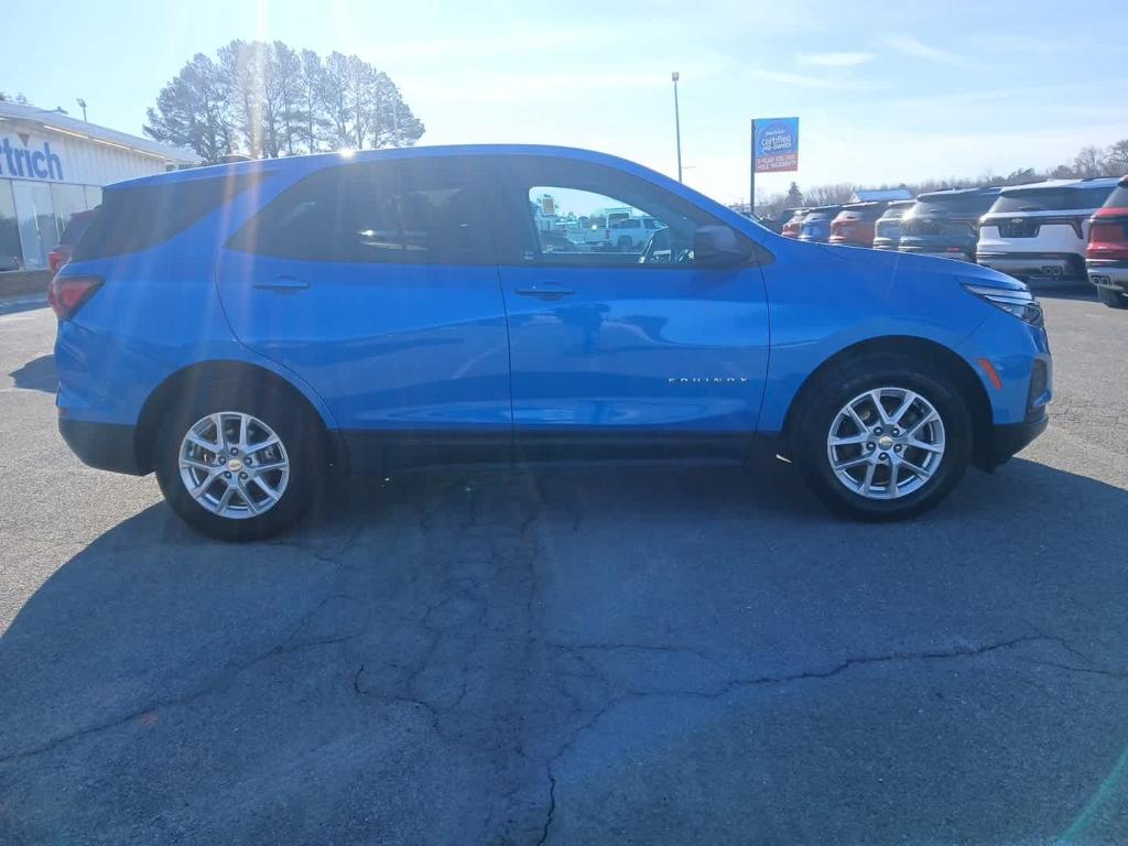 used 2024 Chevrolet Equinox car, priced at $22,991