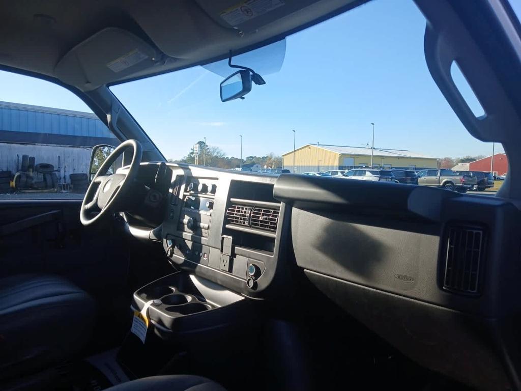 new 2025 Chevrolet Express 2500 car, priced at $43,435