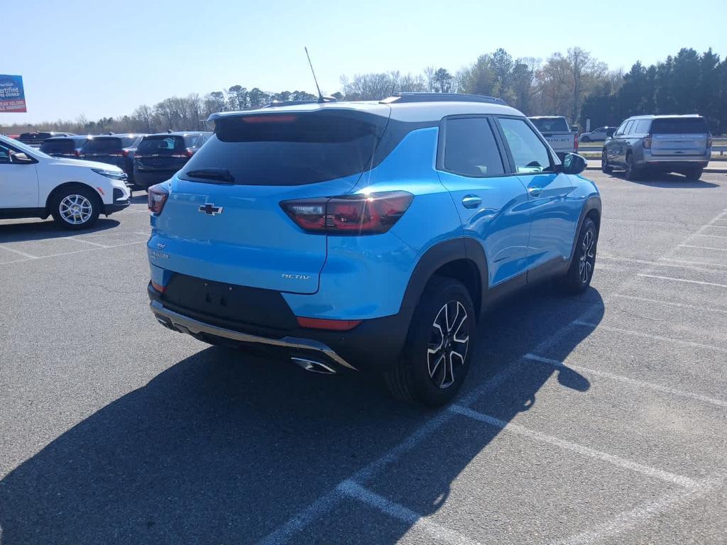 new 2025 Chevrolet TrailBlazer car, priced at $30,580