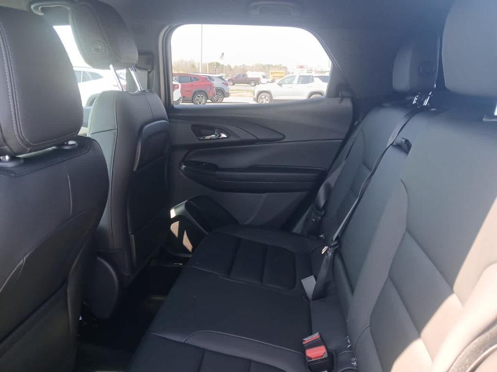 new 2025 Chevrolet TrailBlazer car, priced at $30,580