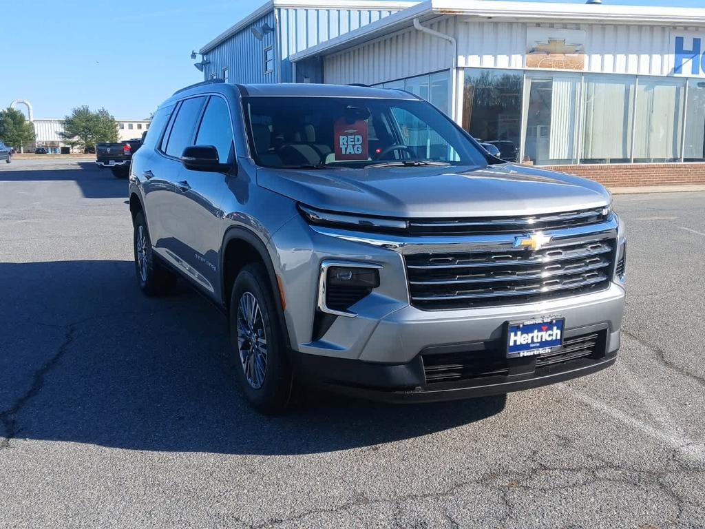 new 2026 Chevrolet Traverse car, priced at $42,695