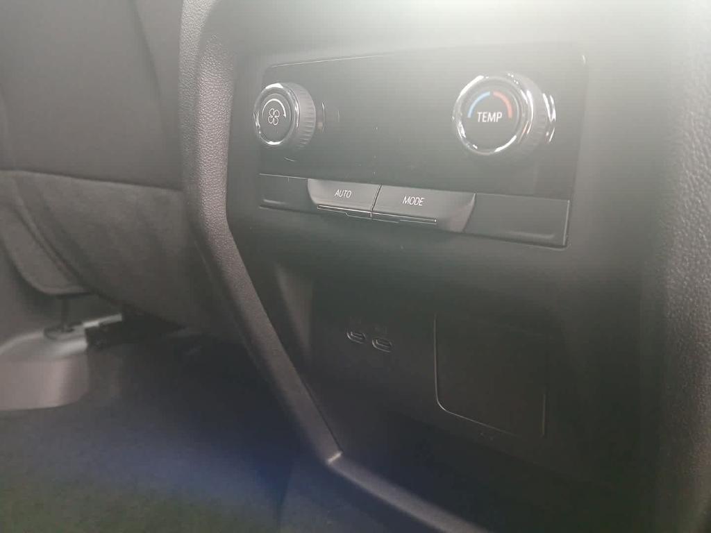 new 2026 Chevrolet Traverse car, priced at $43,190