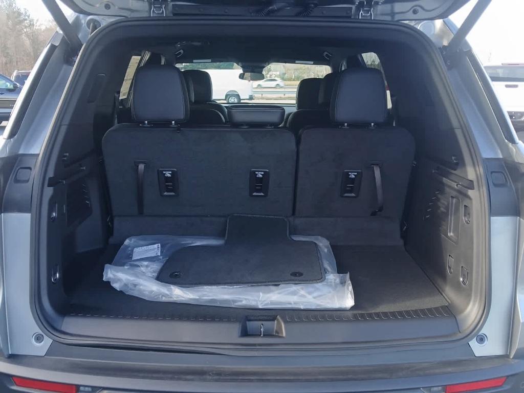 new 2026 Chevrolet Traverse car, priced at $46,599