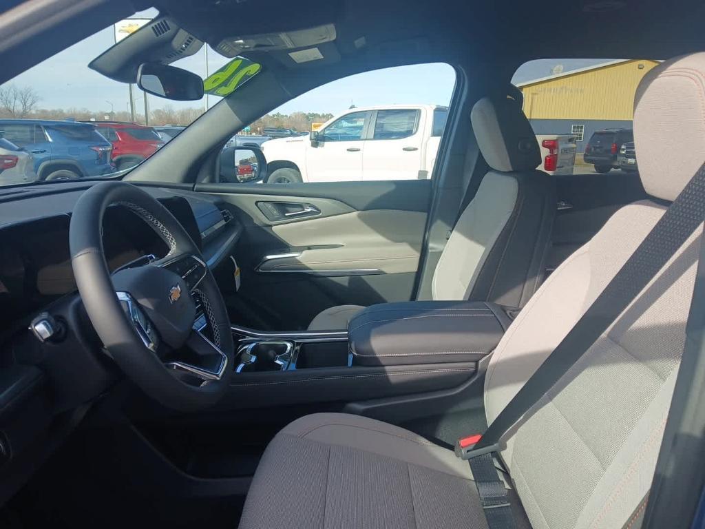 new 2026 Chevrolet Traverse car, priced at $42,695