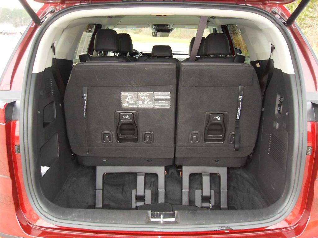 used 2024 Kia Carnival car, priced at $37,791