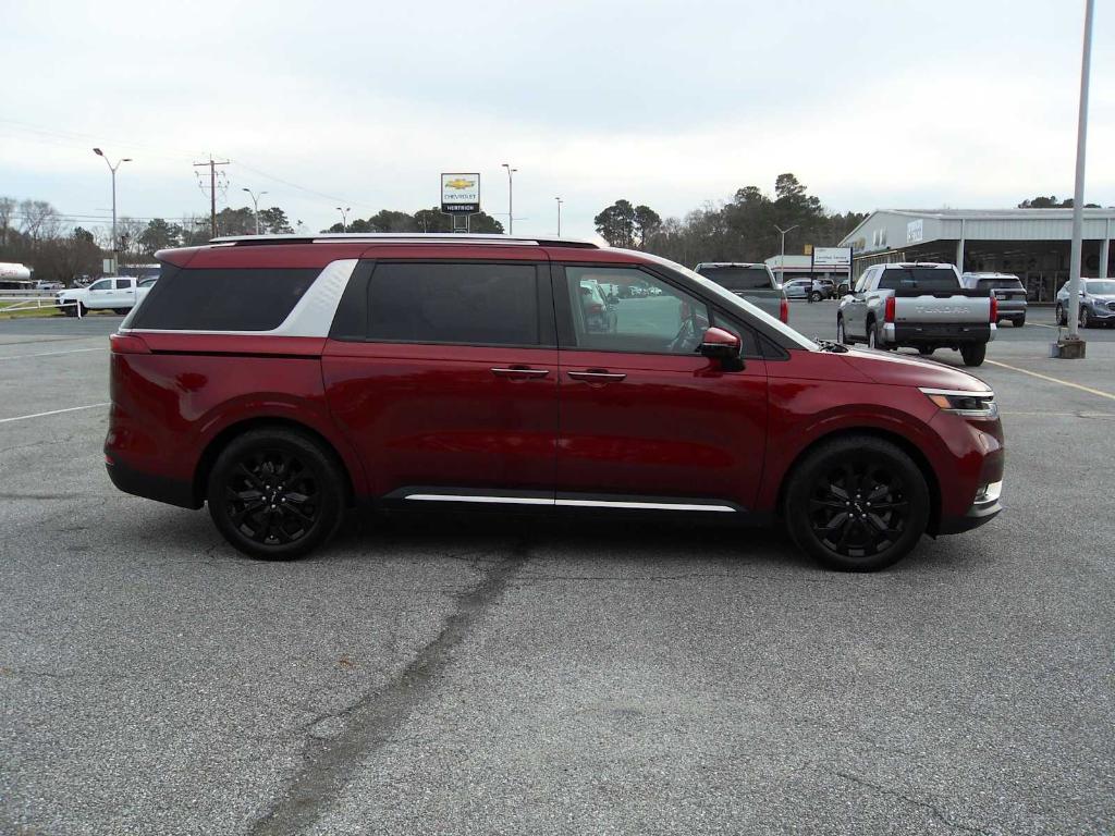 used 2024 Kia Carnival car, priced at $37,791