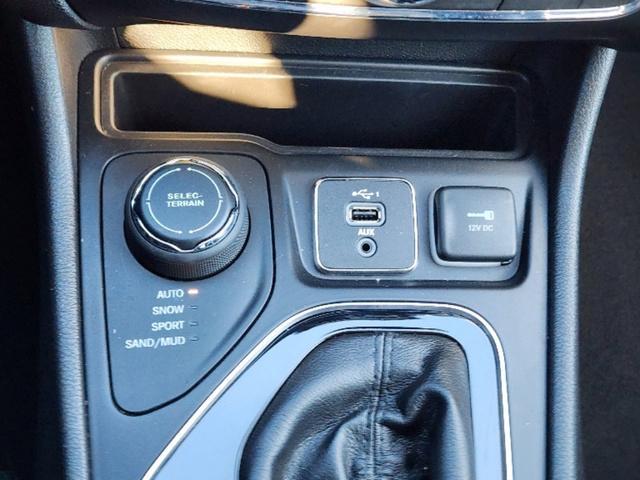 used 2020 Jeep Cherokee car, priced at $19,712