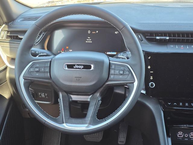 new 2026 Jeep Grand Cherokee car, priced at $48,717
