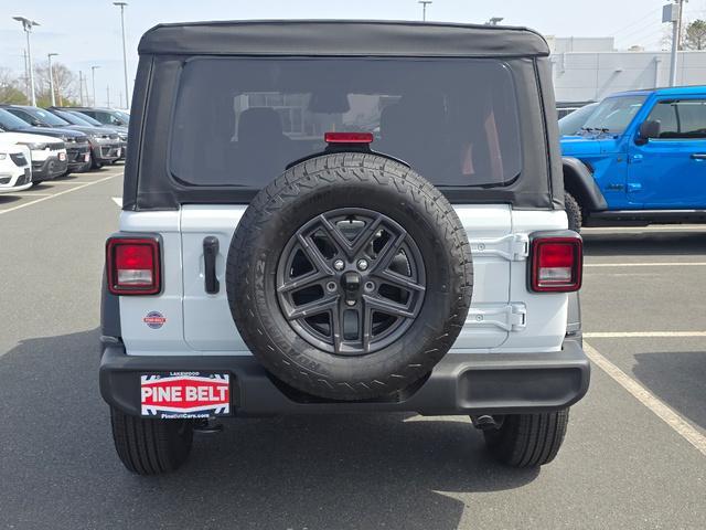 new 2026 Jeep Wrangler car, priced at $45,592