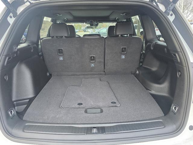 new 2025 Jeep Grand Cherokee car, priced at $46,602