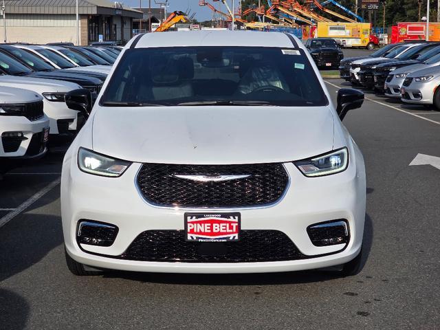 new 2026 Chrysler Pacifica car, priced at $42,982