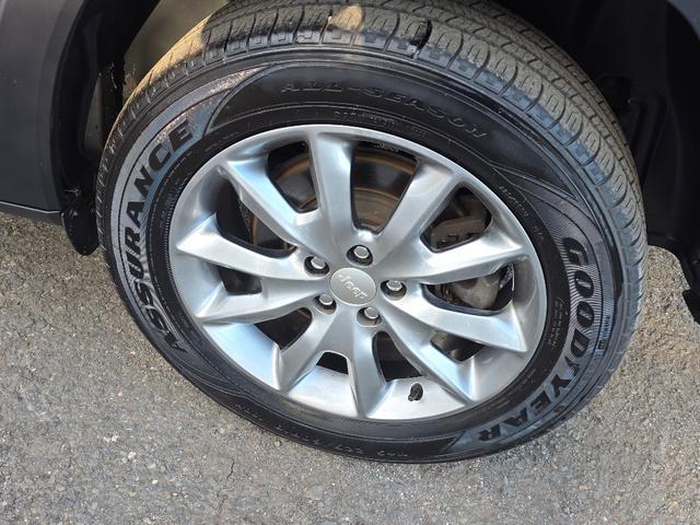 used 2018 Jeep Cherokee car, priced at $10,735