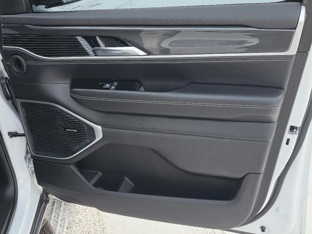 used 2022 Jeep Wagoneer car, priced at $34,485