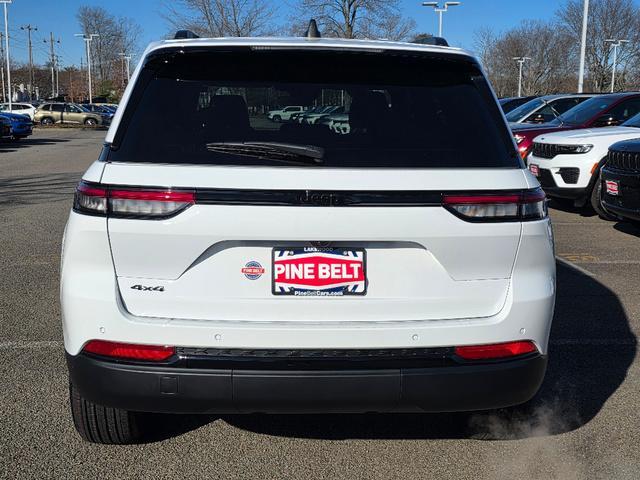 new 2025 Jeep Grand Cherokee car, priced at $37,097