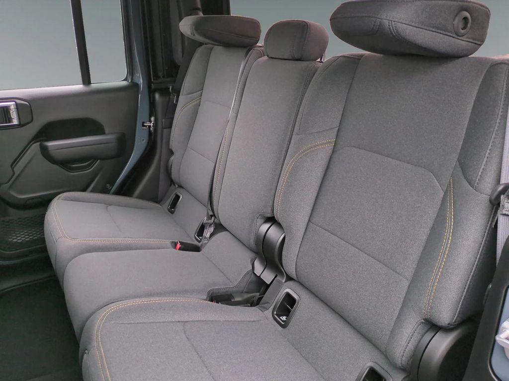 used 2025 Jeep Gladiator car