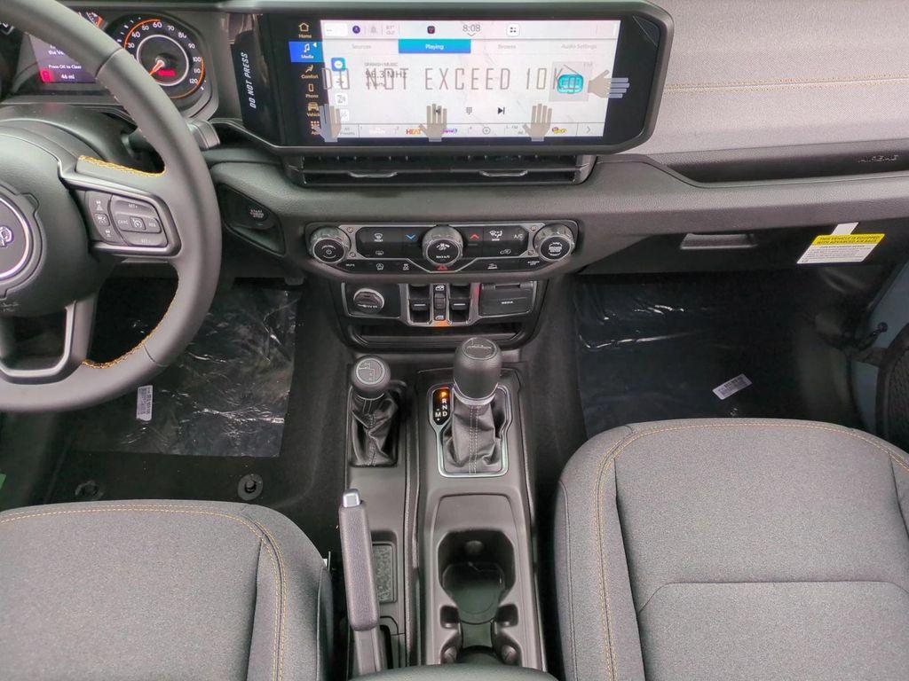 used 2025 Jeep Gladiator car