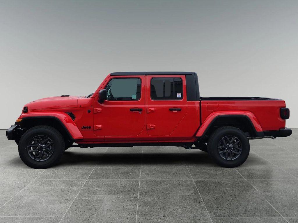 new 2025 Jeep Gladiator car, priced at $51,525