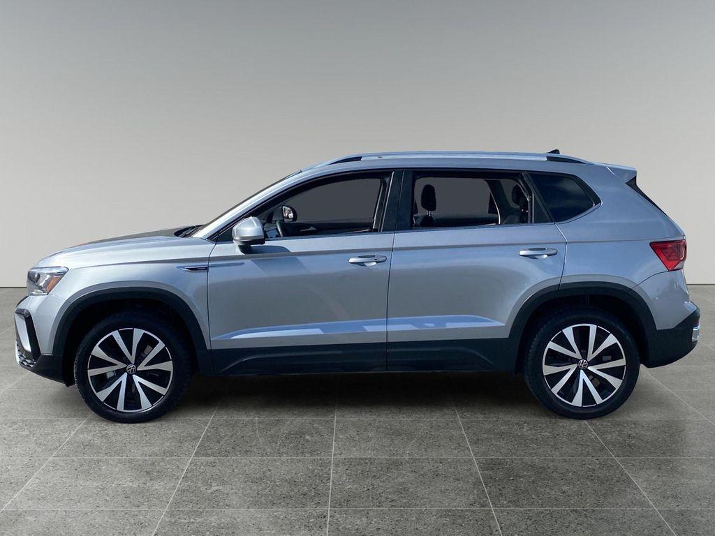used 2024 Volkswagen Taos car