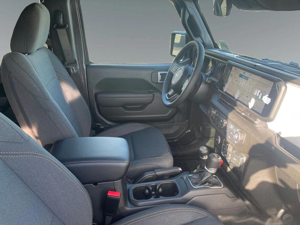 new 2026 Jeep Wrangler car, priced at $45,985