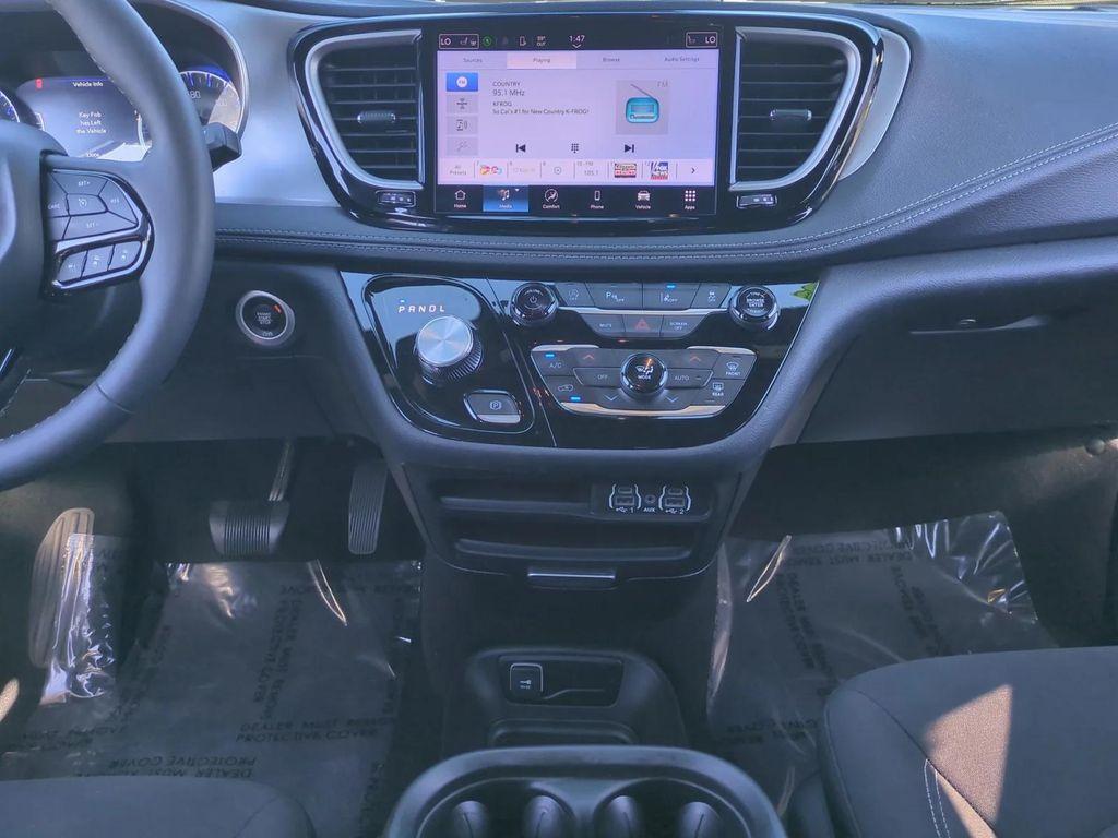 used 2024 Chrysler Pacifica car, priced at $31,950