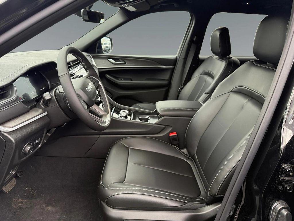 new 2025 Jeep Grand Cherokee L car, priced at $52,220