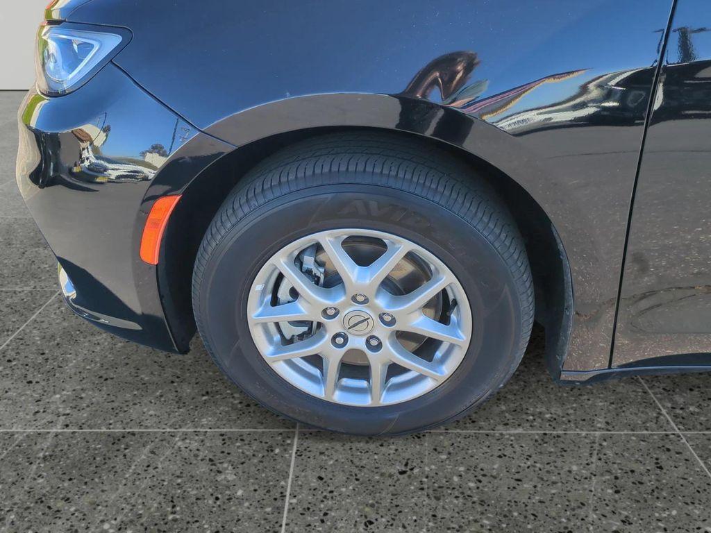 used 2024 Chrysler Pacifica car, priced at $32,750
