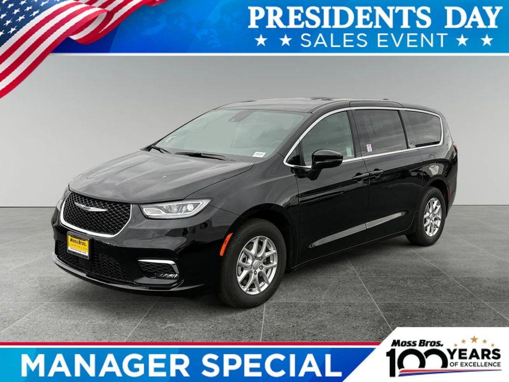 new 2026 Chrysler Pacifica car, priced at $45,865