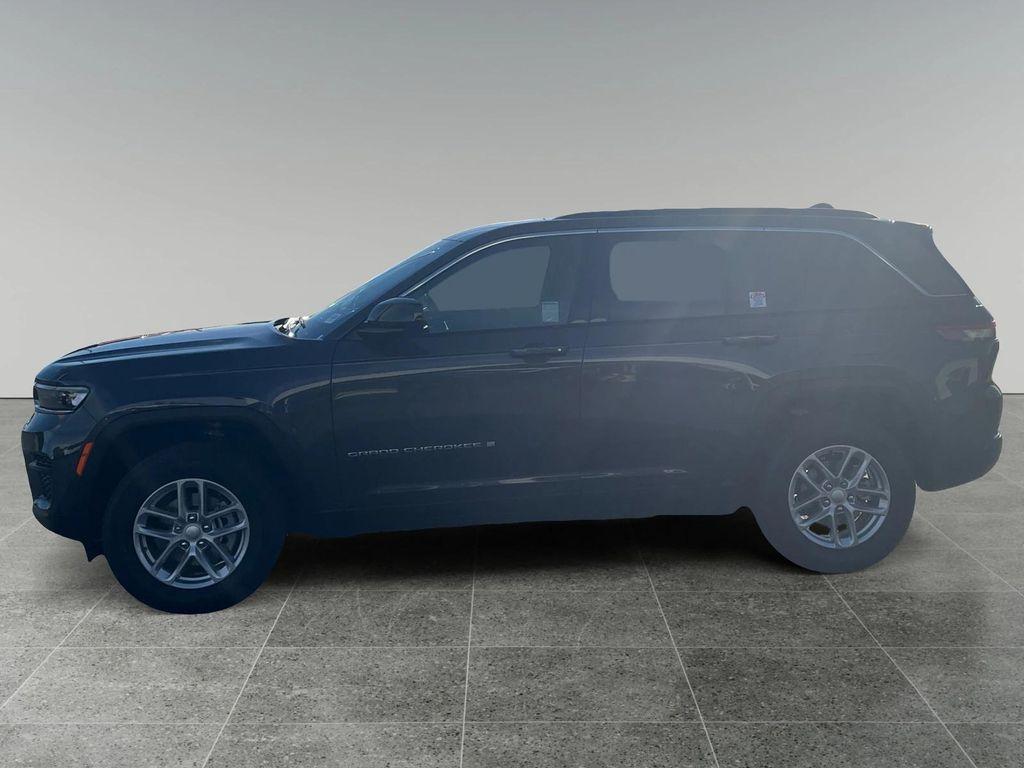 new 2026 Jeep Grand Cherokee car, priced at $40,810
