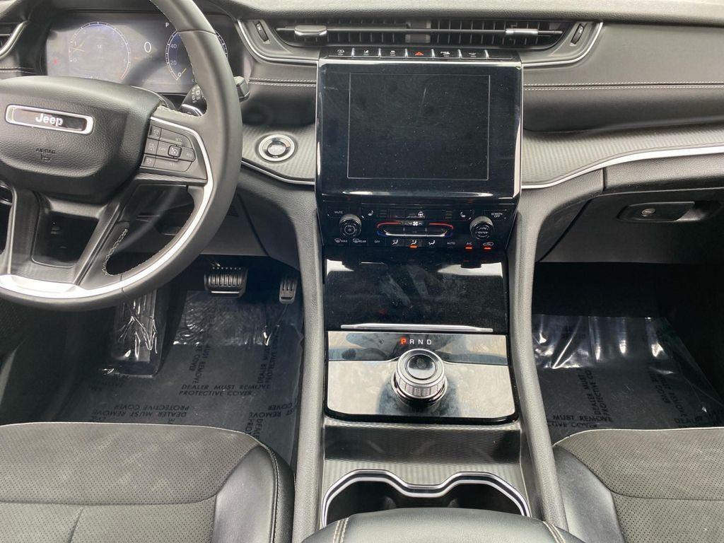 used 2024 Jeep Grand Cherokee L car, priced at $28,900