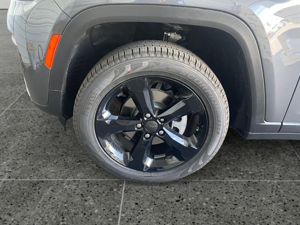 new 2026 Jeep Grand Cherokee car, priced at $51,310