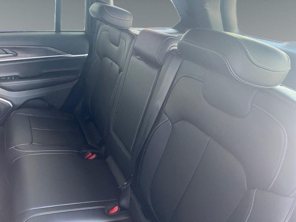 new 2026 Jeep Grand Cherokee car, priced at $51,310