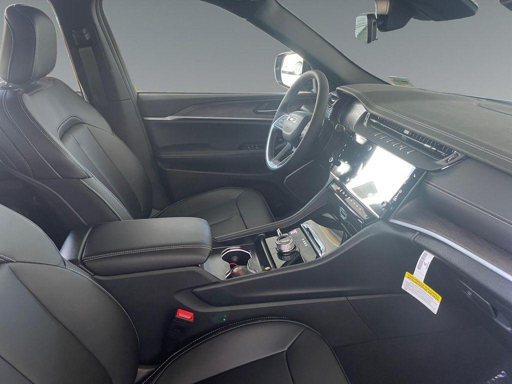 new 2026 Jeep Grand Cherokee car, priced at $51,310