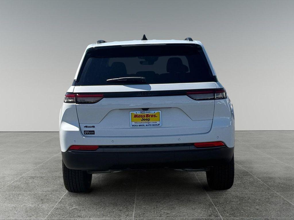 new 2026 Jeep Grand Cherokee car, priced at $48,075