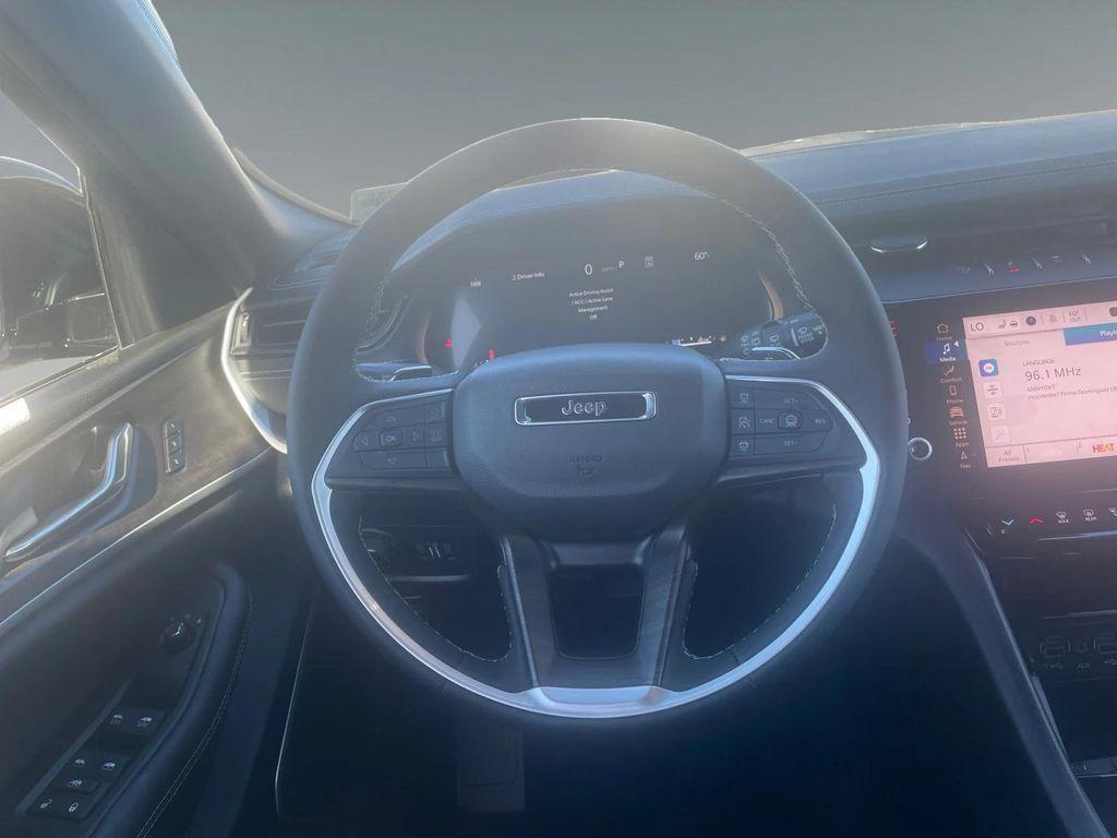 new 2026 Jeep Grand Cherokee car, priced at $51,225