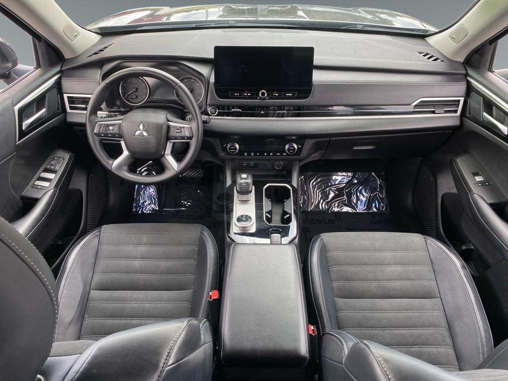 used 2025 Mitsubishi Outlander car, priced at $33,565