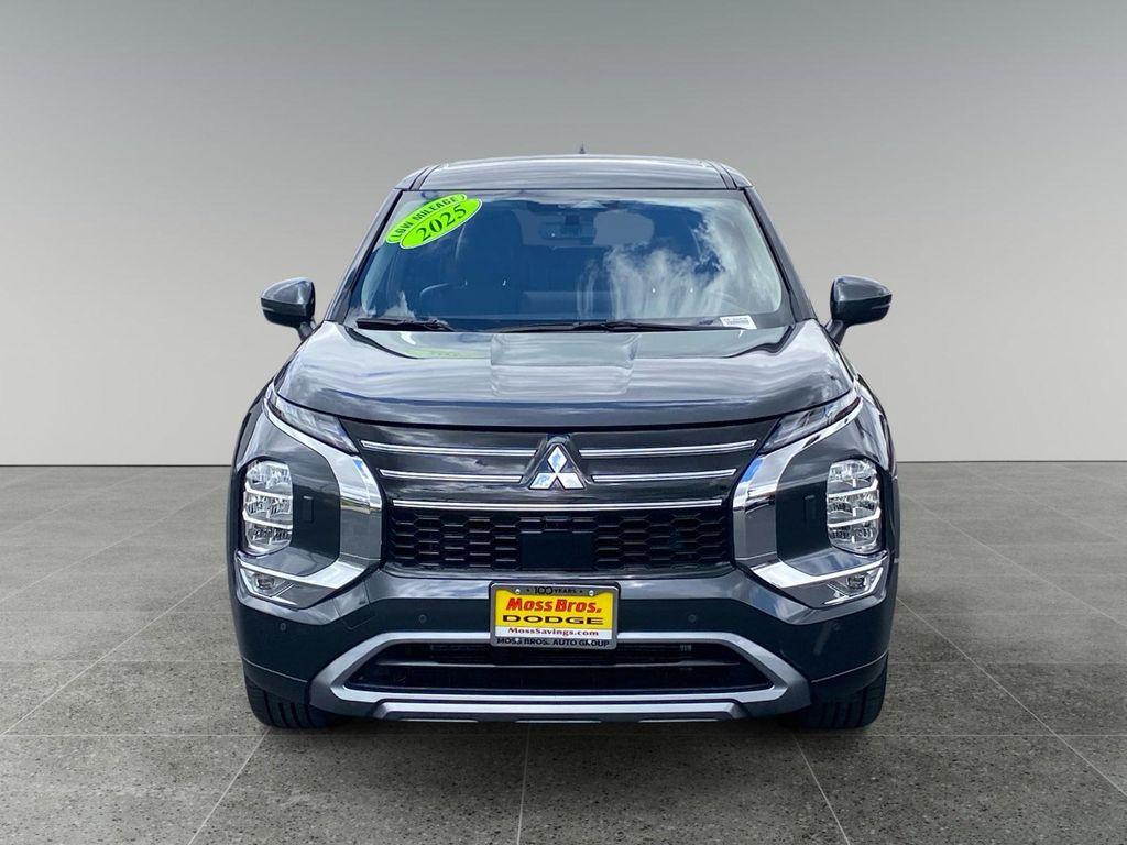 used 2025 Mitsubishi Outlander car, priced at $33,565