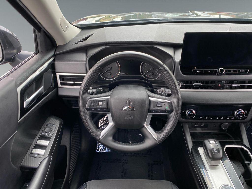 used 2025 Mitsubishi Outlander car, priced at $33,565