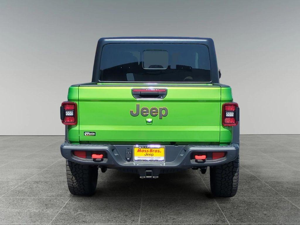 new 2025 Jeep Gladiator car, priced at $58,075