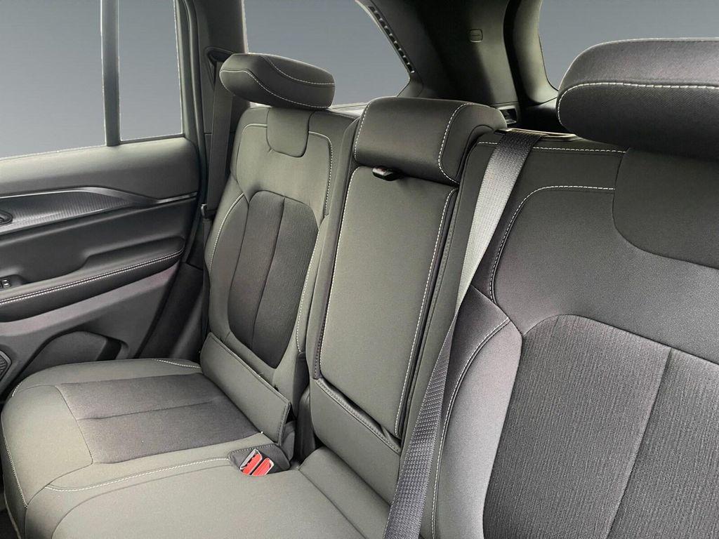 new 2026 Jeep Grand Cherokee car, priced at $42,710