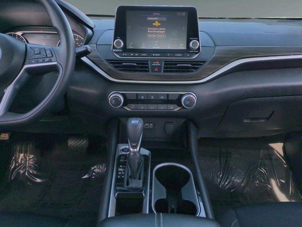 used 2024 Nissan Altima car