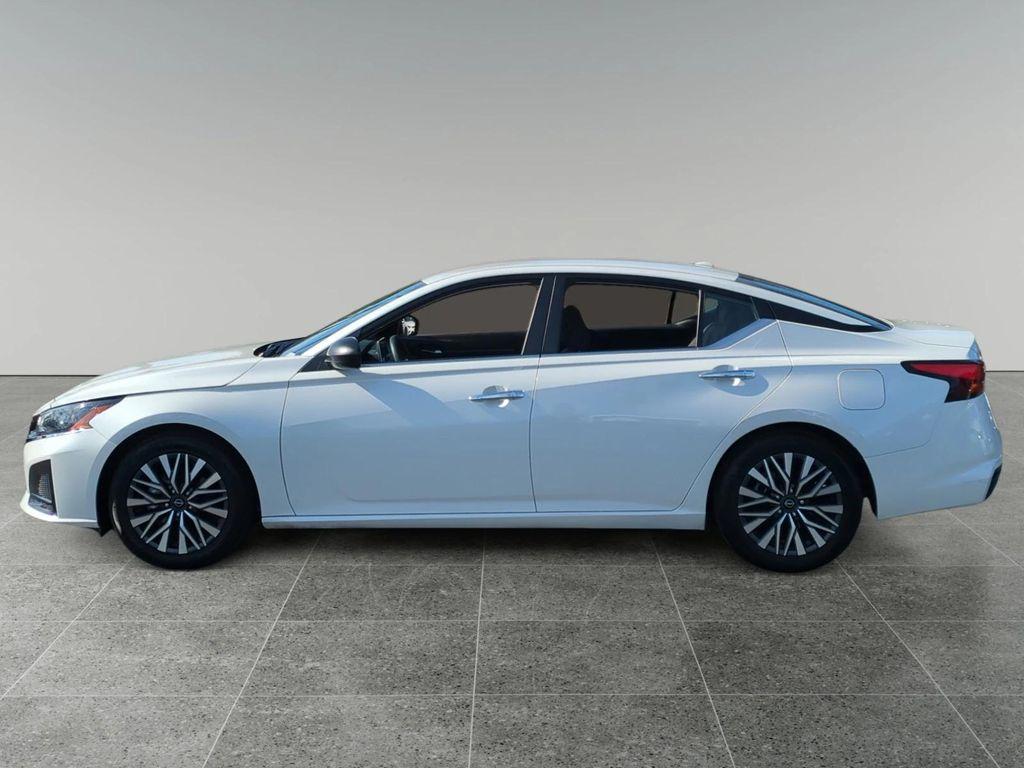 used 2024 Nissan Altima car