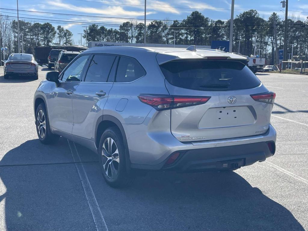 used 2020 Toyota Highlander car, priced at $23,499