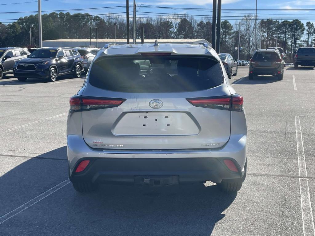 used 2020 Toyota Highlander car, priced at $23,499