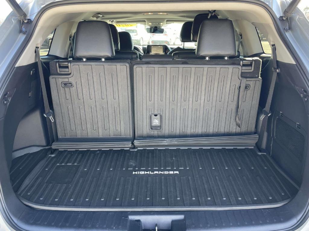 used 2020 Toyota Highlander car, priced at $23,499