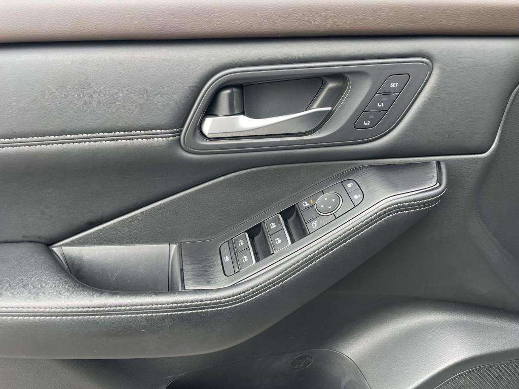 used 2023 Nissan Rogue car, priced at $25,260