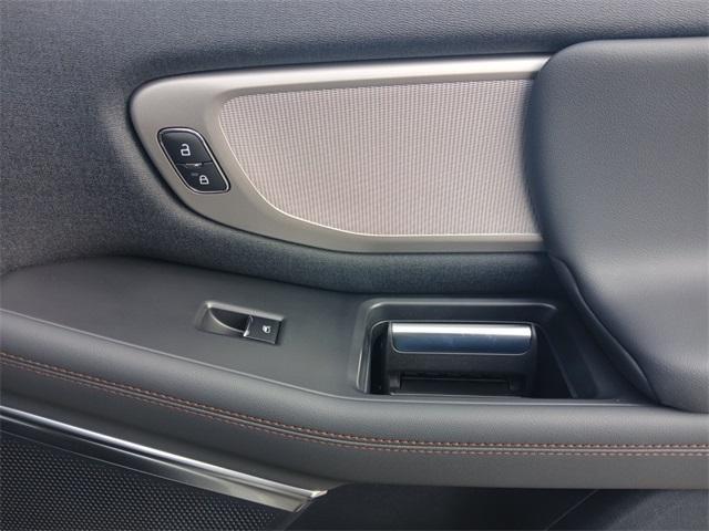 new 2025 Ford Expedition car, priced at $67,340