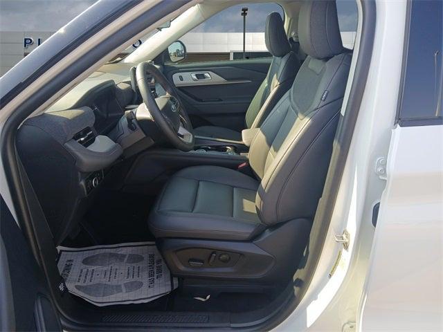 new 2025 Ford Explorer car, priced at $41,278