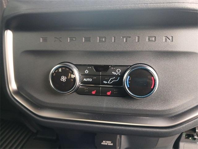 new 2025 Ford Expedition car, priced at $82,440