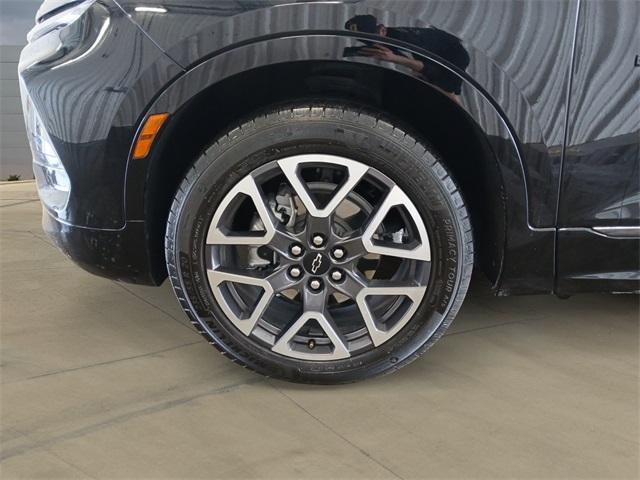 used 2025 Chevrolet Blazer car, priced at $33,258